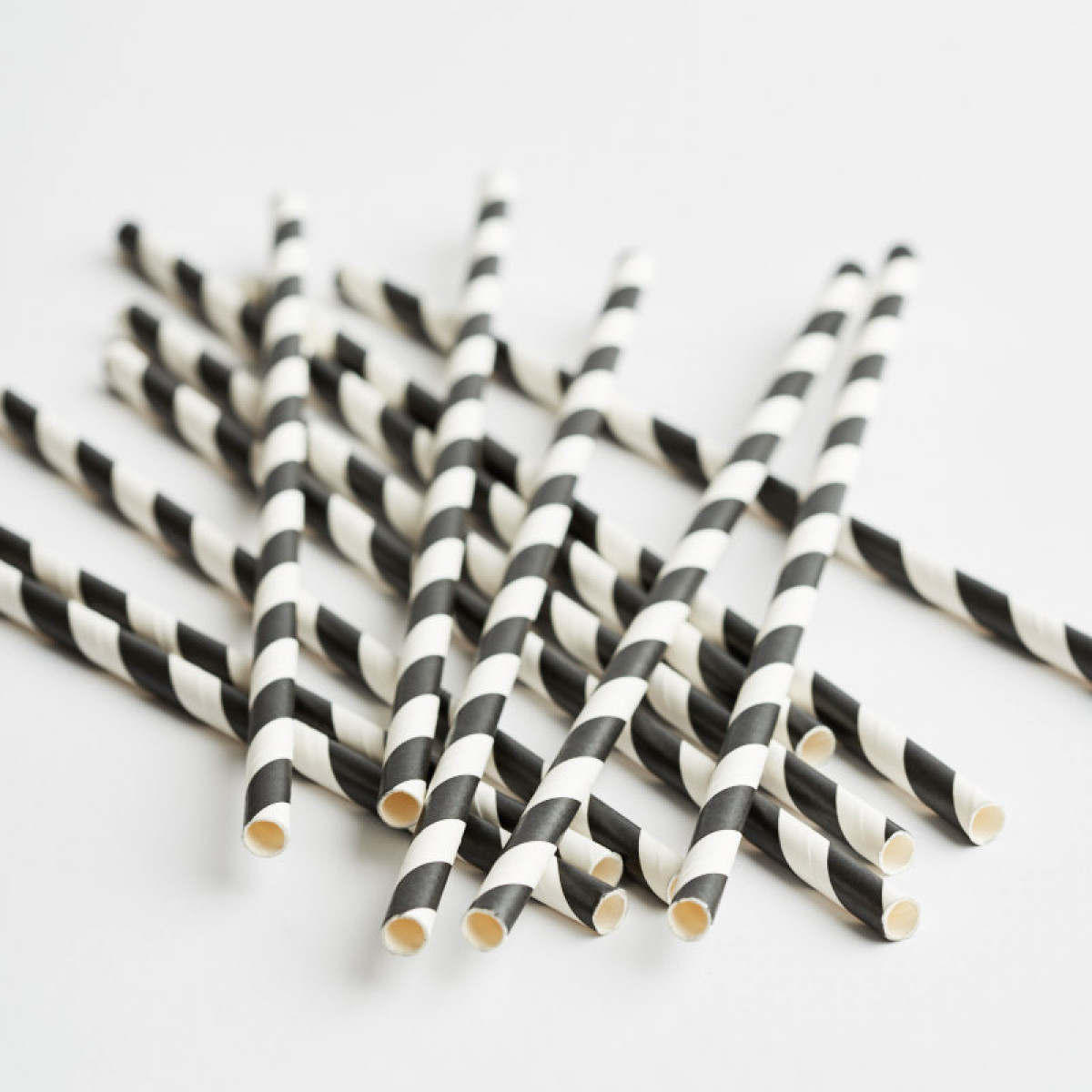 Black & White Stripe PS205BKWHO